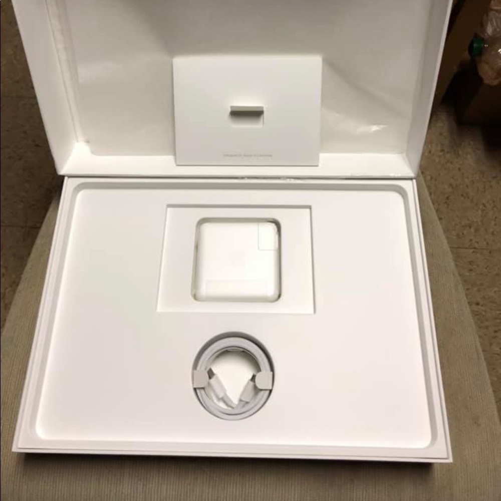 13 apple macbook - Picture 3 of 7